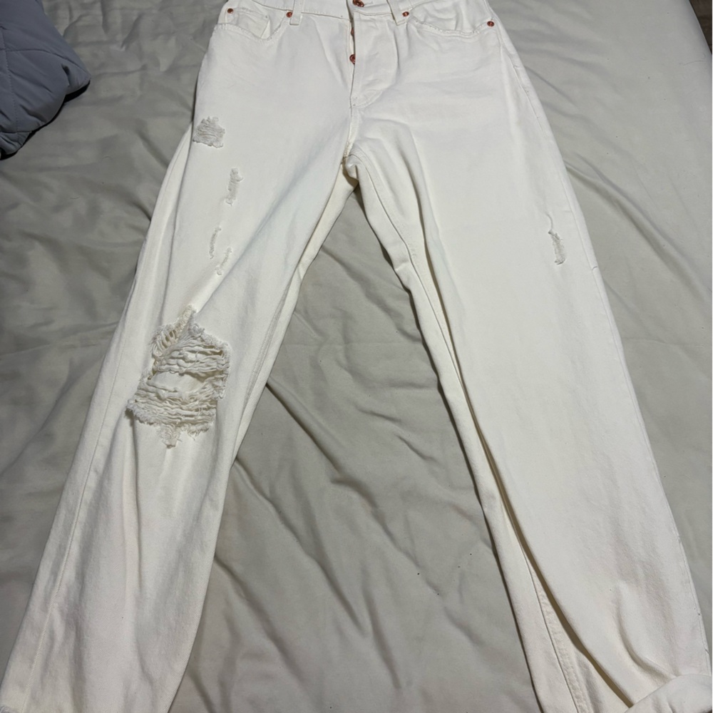 H&M White Distressed Women Jeans